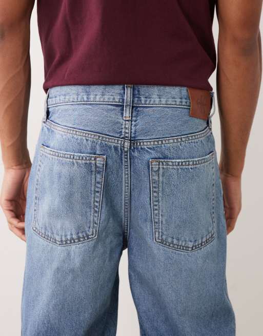 Calvin Klein Jeans – Weite Jeans in hellblauer Waschung, 4 von 5