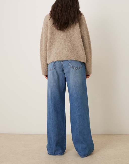 Calvin Klein Jeans – Weite Jeans in mittelblauer Waschung mit niedrigem Bund, 3 von 5
