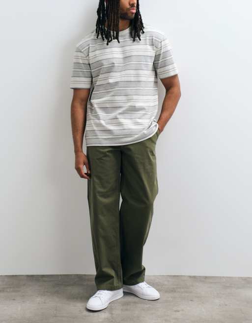 Calvin Klein Jeans weite Utility-Chinohose aus Baumwoll-Twill in Khakigrün, 2 von 5