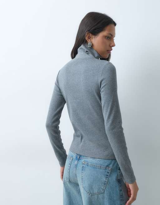 Calvin Klein Jeans Woven Label Langarm-Henleytop mit Rollkragen in Grau, 5 von 5