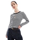 [Calvin Klein Jeans] Calvin Klein Jeans woven label stripe long sleeve rib t-shirt in white & black M Black / White