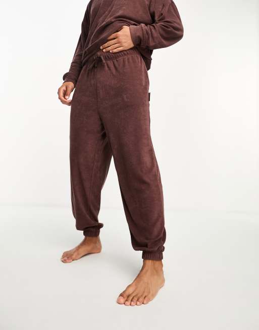 Calvin Klein - Joggers da casa in spugna color bordeaux profondo