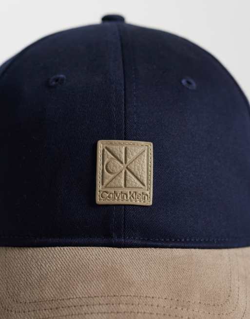 Calvin Klein – Kappe mit Farbblockdesign in Dunkelblau und Beige, 2 von 3