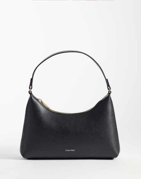 Calvin Klein - Kleine schoudertas met folielogo in zwart - view 1