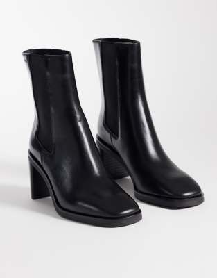 Calvin Klein Leather Chelsea Boots With Block Heels In Black