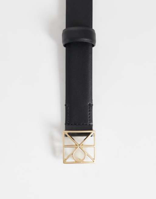 Calvin Klein – Ledergürtel in Schwarz mit Emblem-Schnalle aus Metall, 25 mm, 2 von 3