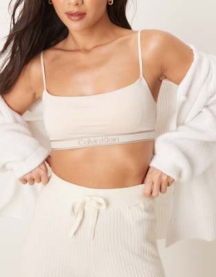 Calvin Klein - Leicht gefüttertes Bustier aus Baumwolle in Creme mit U-Ausschnitt und farblich abgestimmtem Logoband-Wei...