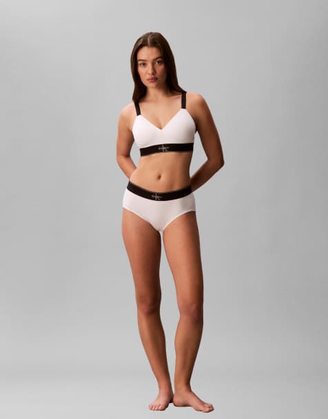 Calvin Klein - Licht gevoerde bralette met grafisch logo in wit - view 1