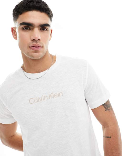 Calvin Klein – Lifestyle – T-Shirt in Weiß mit Rundhalsausschnitt und Logo