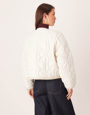 Calvin Klein Jeans Est.1978 Calvin Klein Logo Quilted Shine Liner Jacket In White