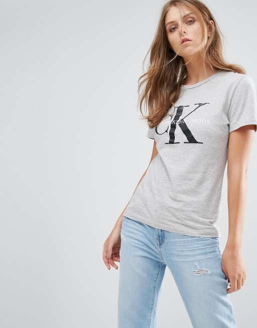 Calvin klein t 2025 shirt womens logo