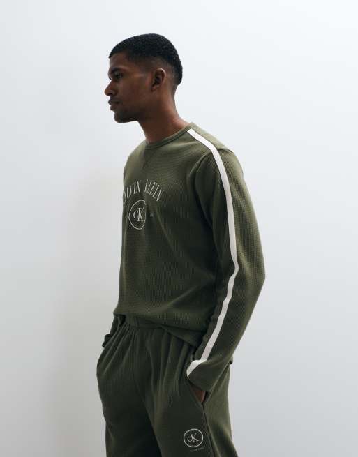 Calvin Klein long sleeve waffle t-shirt set with centre graphic in olive, 4 of 5