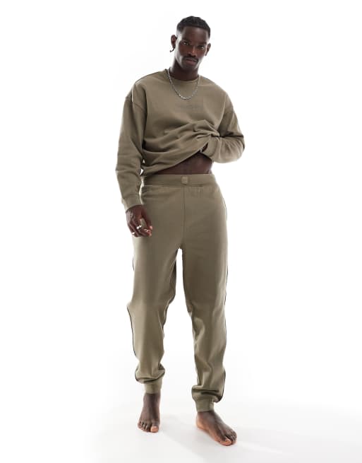 Calvin Klein - Lounge-joggingbroek in olijfgroen met logo in dezelfde tint