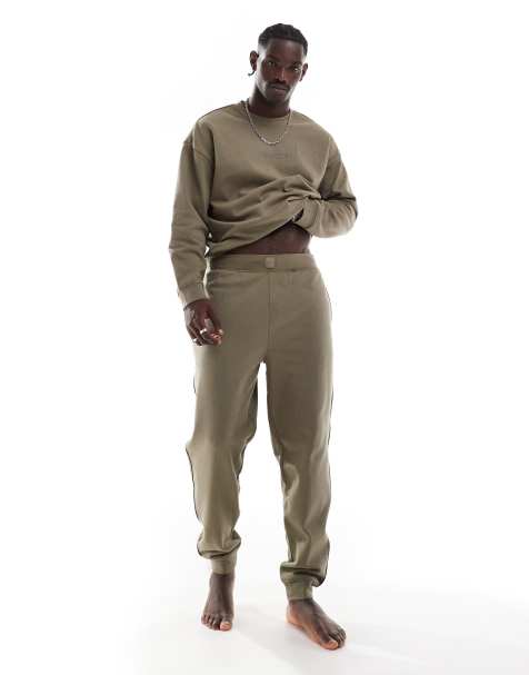 Calvin Klein – Lounge-Jogginghose in Olivgrün mit farblich abgestimmtem Logo - view 1