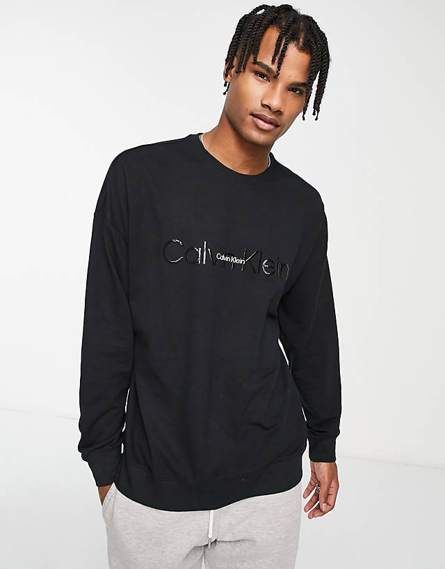 Calvin Klein - lounge sweatshirt in black with chest logo
