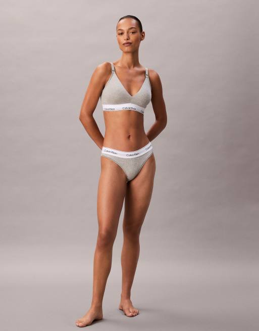Calvin Klein Maternity – Icon Cotton Modal – Umstandsmode – Leicht gefüttertes Triangel-Bralette in Grau, 4 von 4