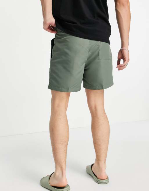Calvin Klein - Mellemlange badeshorts med løbesnor i kakigrøn, 2 af 4