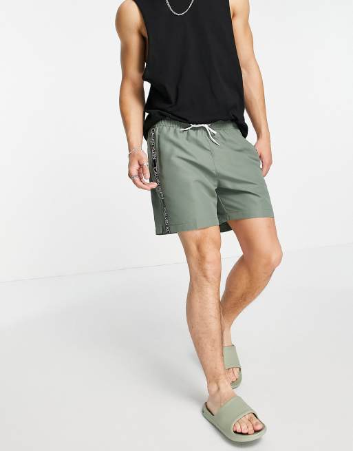 Calvin Klein - Mellemlange badeshorts med løbesnor i kakigrøn, 4 af 4