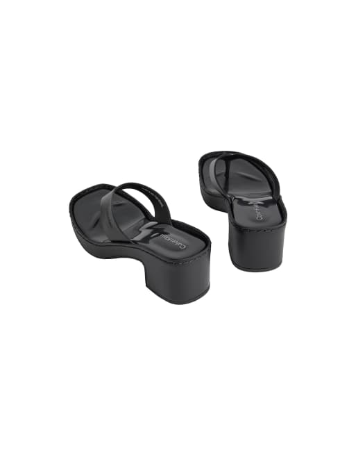 Calvin Klein Milana - Leder-Zehentrenner-Sandalen mit Absatz in Triple Black, 3 von 5