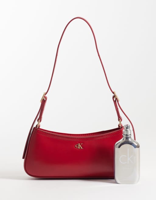 Calvin Klein Mini-Umhängetasche mit goldfarbenen Details in leuchtendem Rot, 2 von 4