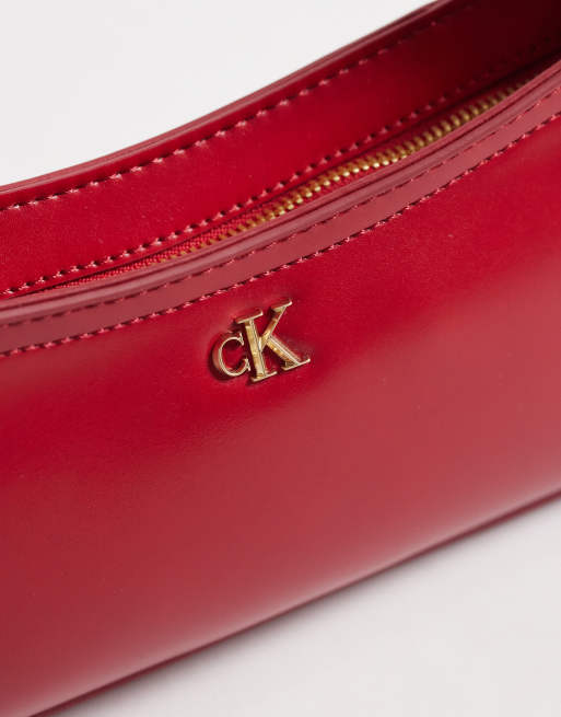 Calvin Klein Mini-Umhängetasche mit goldfarbenen Details in leuchtendem Rot, 3 von 4
