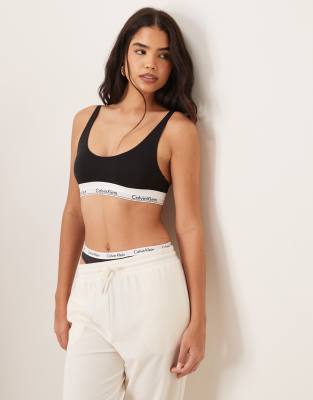 Calvin Klein Modern Cotton lightly lined scoop logo tape bralette in black φωτογραφία