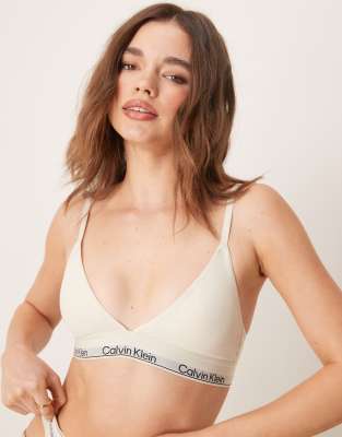 Calvin Klein - Modern Cotton - Valentinstag - Triangel-Bustier in Weiß mit Herz-Monogramm und Logoband