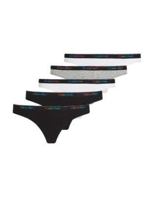 Calvin Klein - Modern Logo - 5er-Pack Tangas in Schwarz/Weiß/Grau-Bunt