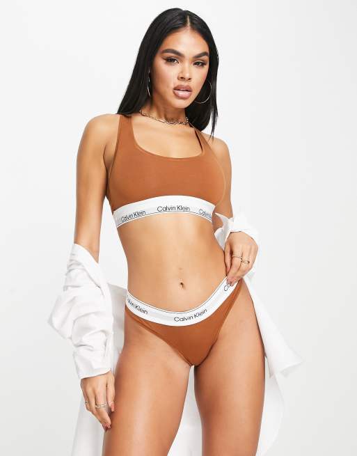 Calvin Klein – Modern – Mellanbrun lättfodrad bralette i bomull