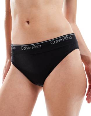 Calvin Klein - Modern Seamless -Nahtloser Slip in Schwarz mit Bikini-Schnitt