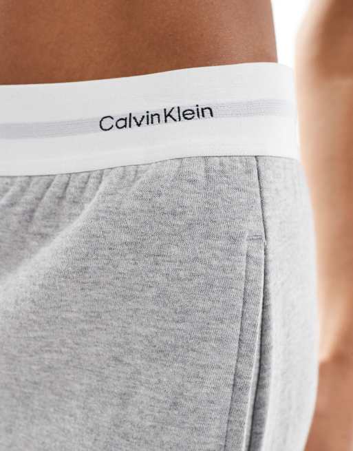 Calvin Klein - Modern Terry - Grå loungebukser med vide ben og logo i linningen, 4 af 4