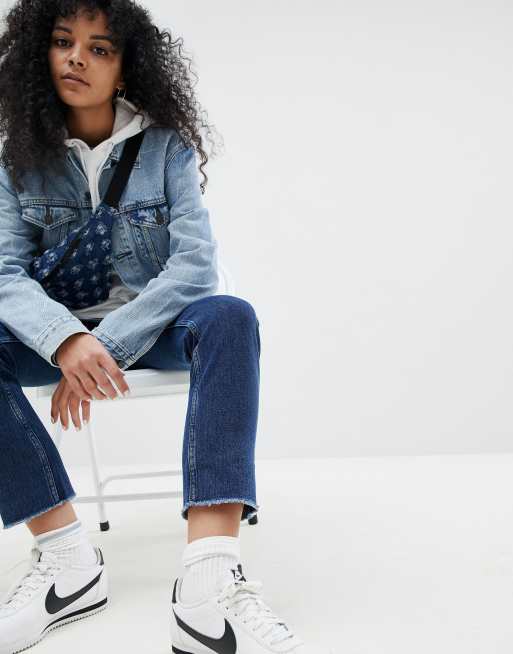 Calvin Klein – Mom-Jeans mit Fransensaum, 3 von 4