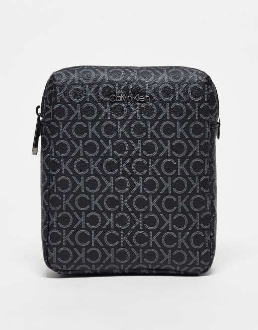 Calvin Klein Must Reporter Monogram Message Bag - Farfetch