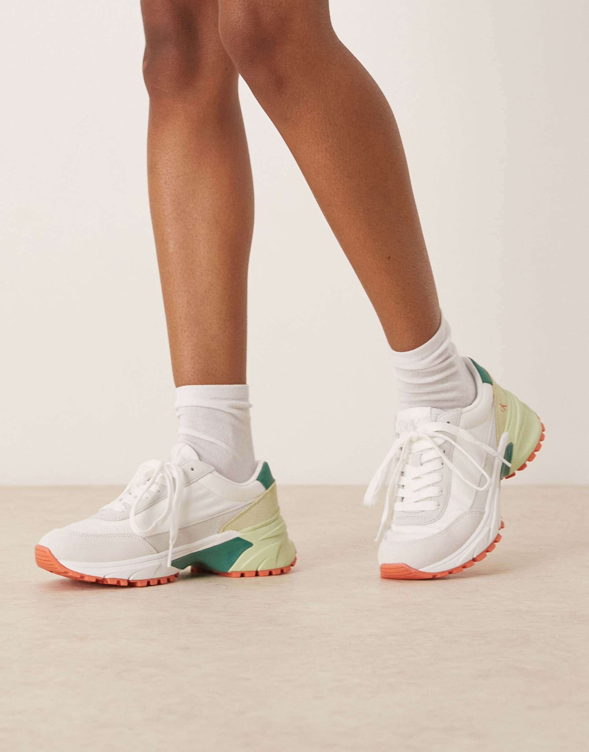 calvin klein nylon hiking/running sneakers in white and green