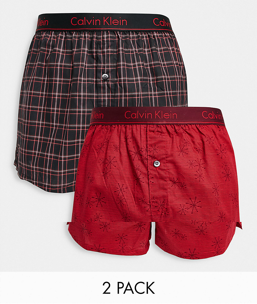 Calvin Klein - Pakke med 2 par boksershorts i vævet stof i rød og sort