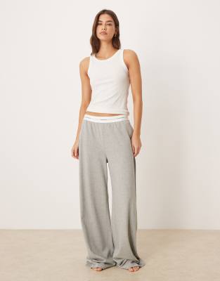 Calvin Klein - Pantalon avec taille à logo - Gris