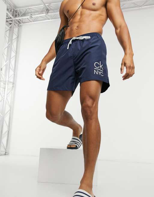 Calvin Klein - Pantaloncini da bagno di media lunghezza blu navy