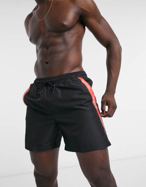 Calvin Klein - Pantaloncini da bagno neri di media lunghezza