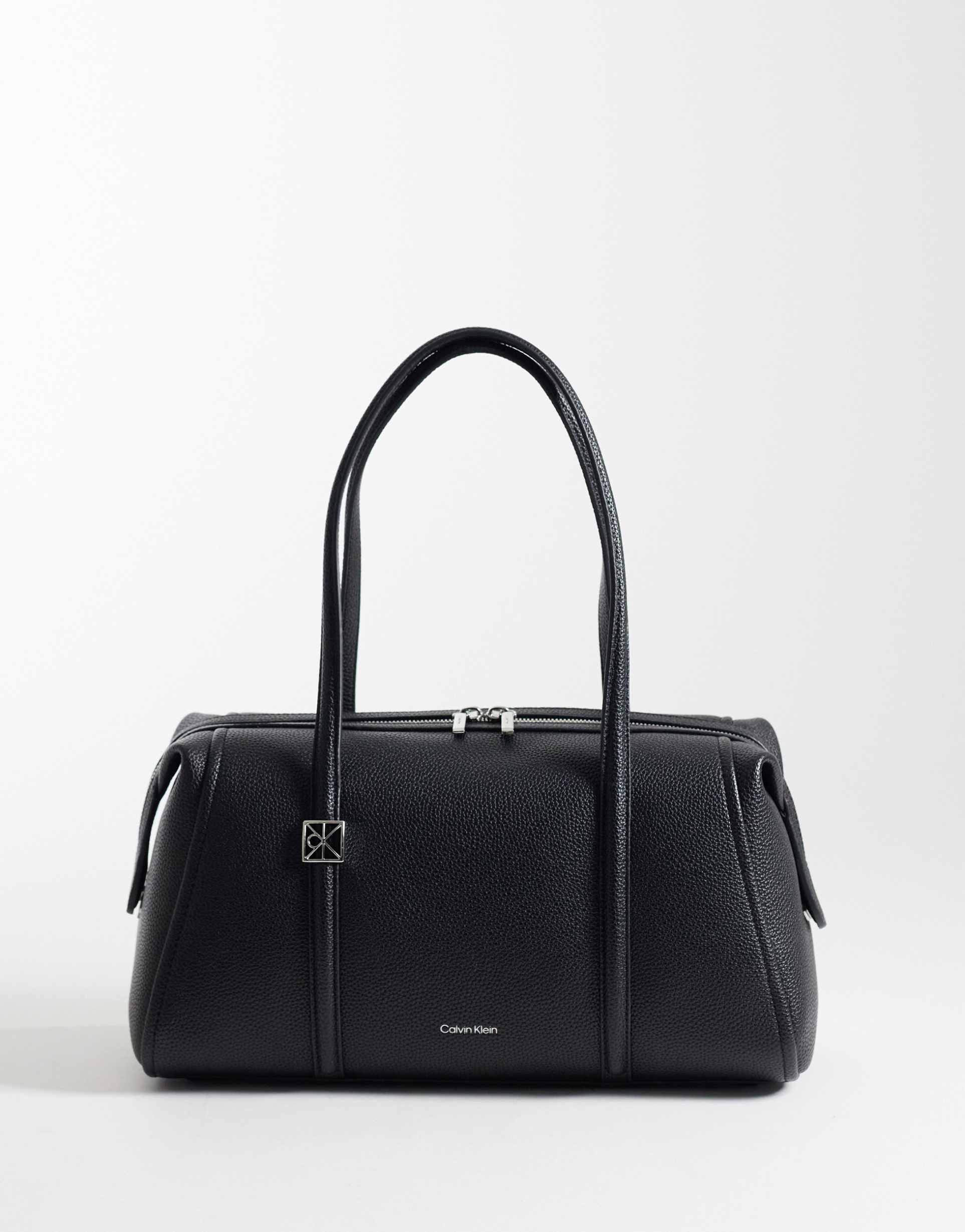 calvin klein pebble shoulder bag in black
