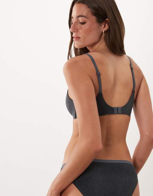 Calvin Klein Perfectly Fit wire-free printed t-shirt bra in grey, 3 of 4