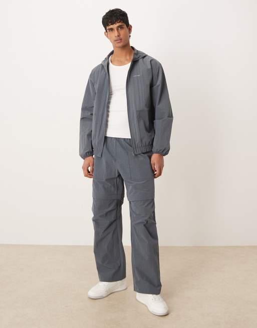 Calvin Klein Performance – Jogginghose aus Webstoff in Grau, Kombiteil, 2 von 5