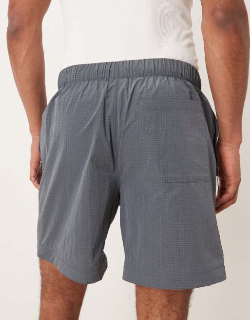 Calvin Klein Performance – Jogginghose aus Webstoff in Grau, Kombiteil, 4 von 5
