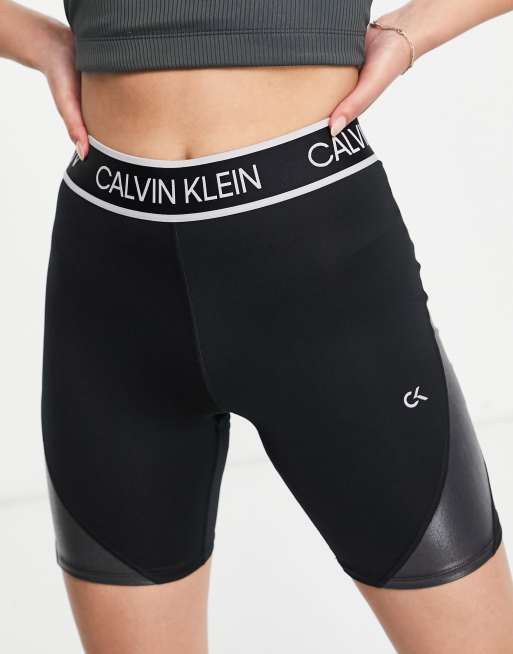 Calvin Klein Performance - Pantaloncini leggings neri con logo in vita in coordinato