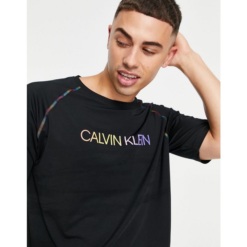 Uomo  Calvin Klein Performance - Pride Capsule - T-shirt nera con logo arcobaleno e cuciture sulle maniche