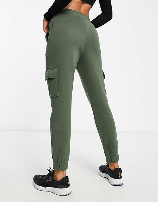 Calvin Klein Performance slim cargo sweatpants in green | ASOS