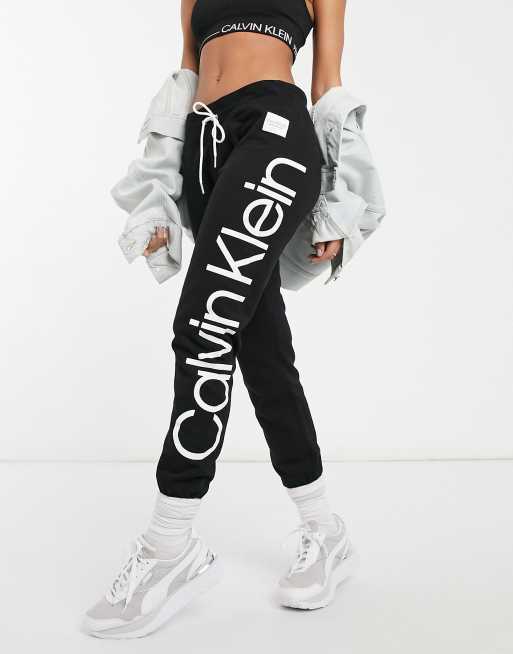 Calvin klein performance outlet joggers