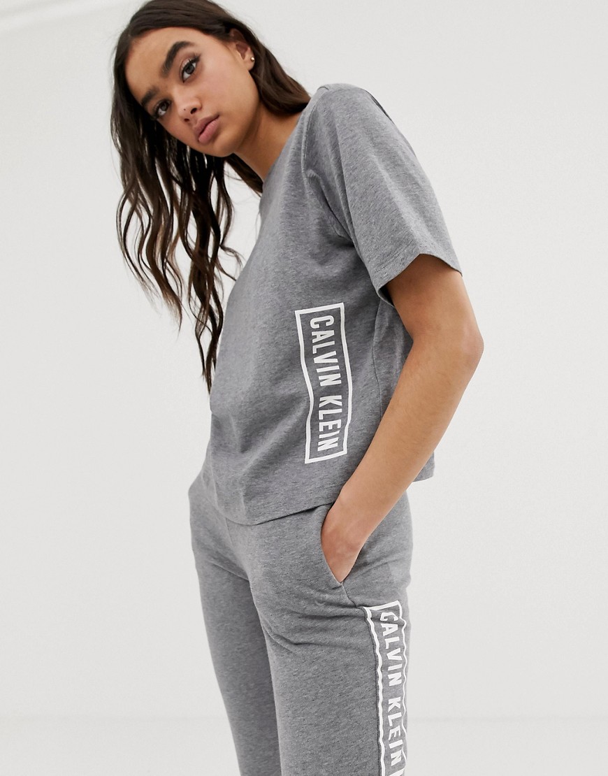 Calvin Klein Performance - T-shirt met logo in gemêleerd grijs