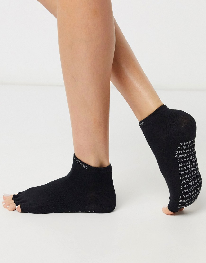 Calvin Klein Performance yoga ankle with foot grip in black