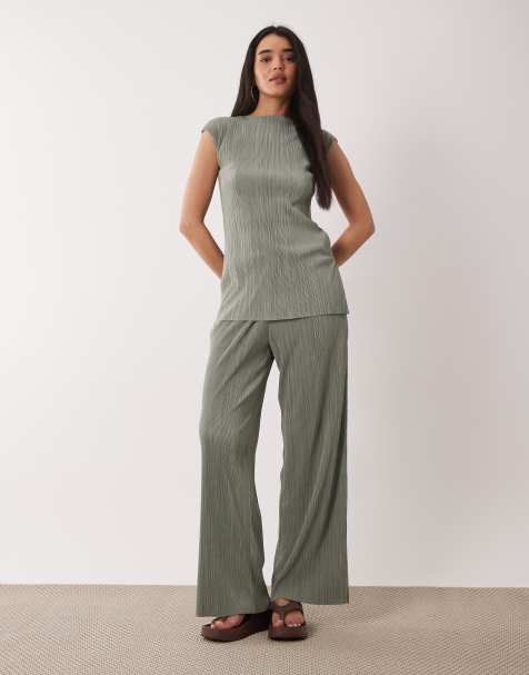 Calvin Klein plisse pull-on trousers co-ord in sage green - view 1