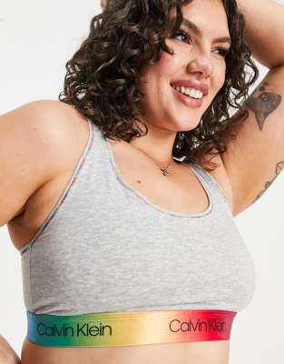 brassiere calvin klein lgbt